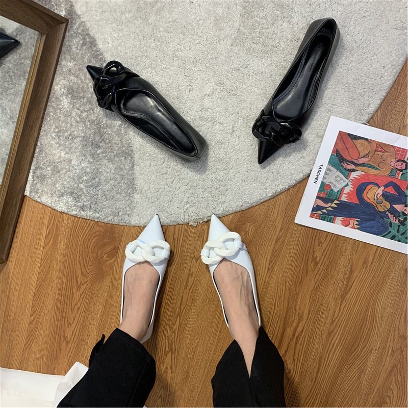 Comfortable Chain Professional Flat Shoes - Image 5