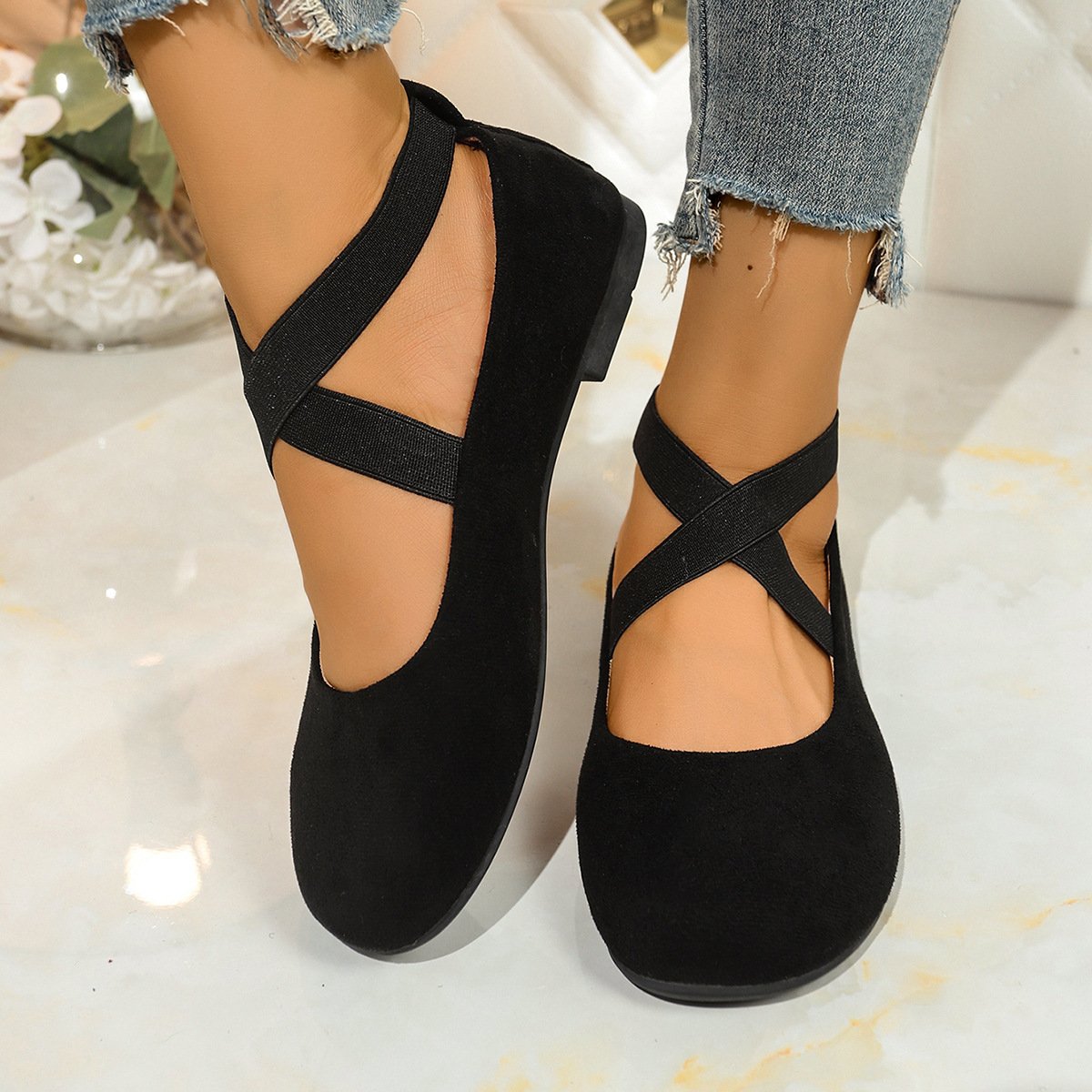 Plus Size Round Toe Flat Bottom Sports And Leisure Women's Shoes - Image 3