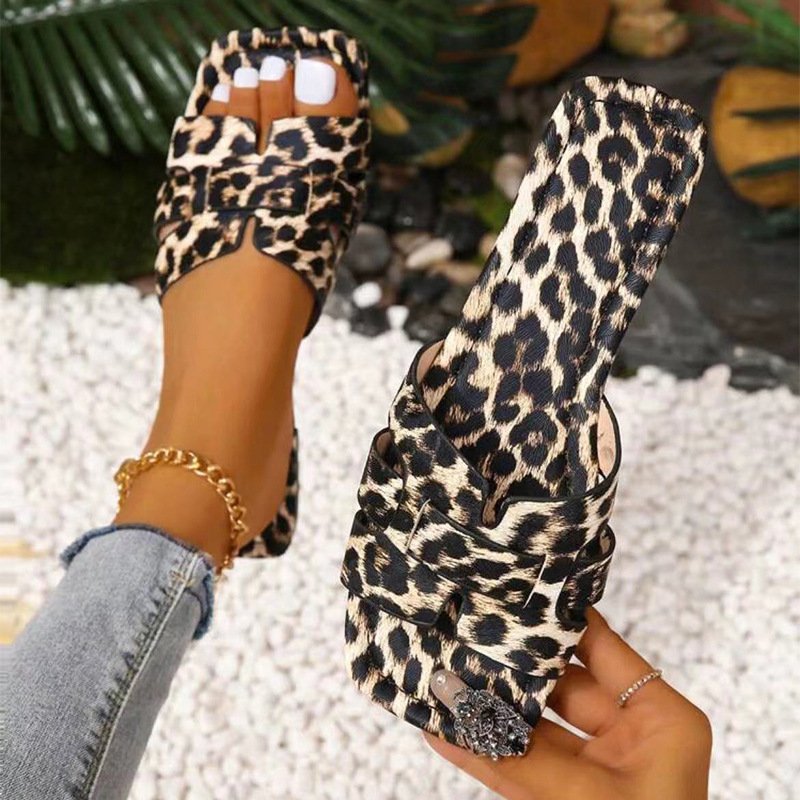 Leopard Print Square Head Women's Slipper - Image 3
