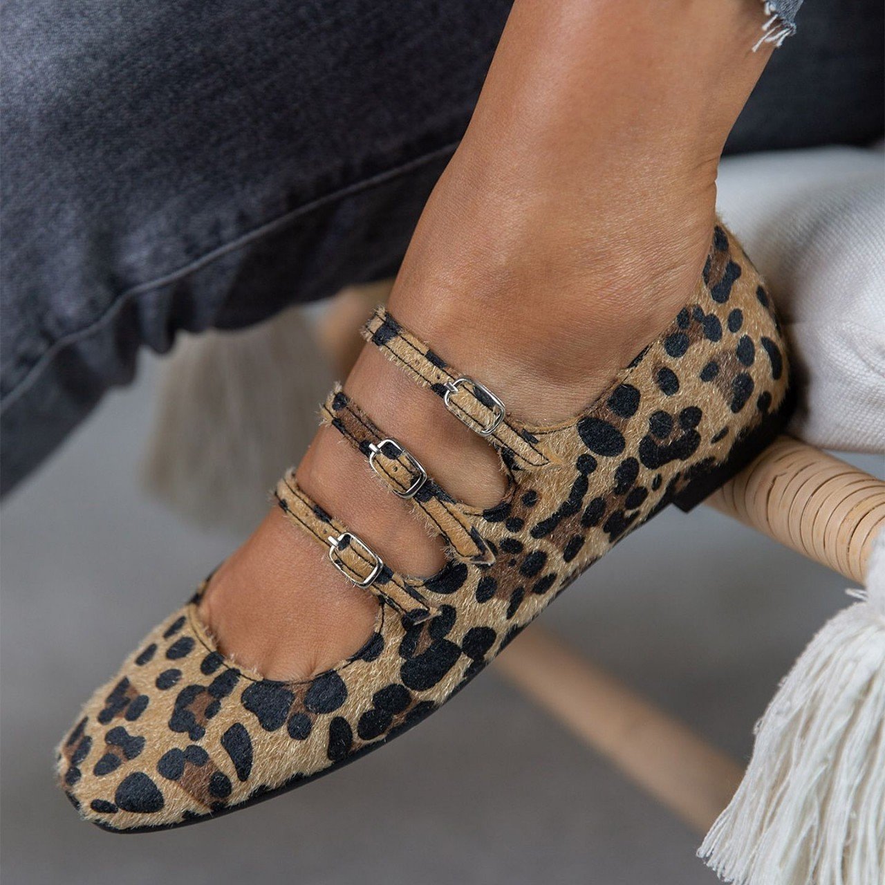 Low Heel Flat Horse Fur Leopard Print Shoes - Image 6