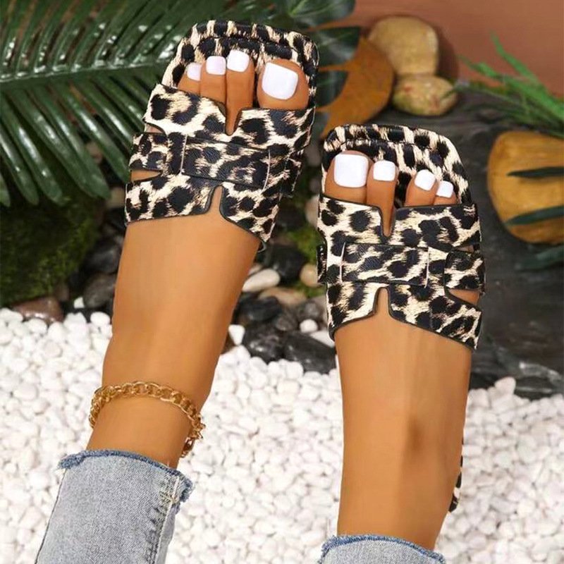 Summer New Plus Size Leopard Print Square Toe Women's Slipper Simple Casual Suitable For Daily Wear PU Sandals - Image 2